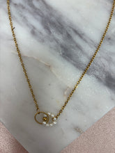 Načítať obrázok do zobrazovača galérie, Náhrdelník CIRCLE PEARL