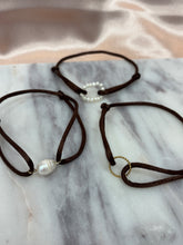 Načítať obrázok do zobrazovača galérie, Náramok PEARL SATIN