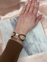 Načítať obrázok do zobrazovača galérie, Náramok PEARL SATIN