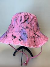 Načítať obrázok do zobrazovača galérie, Ručne maľovaný klobúk – originál od Šmrnc