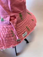 Načítať obrázok do zobrazovača galérie, Ručne maľovaný klobúk – originál od Šmrnc