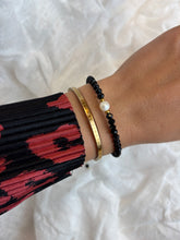 Načítať obrázok do zobrazovača galérie, Elegantný náramok s riečnou perlou a čiernym krištáľom