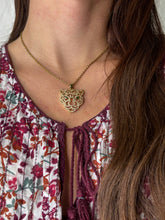 Načítať obrázok do zobrazovača galérie, Zlatý náhrdelník s hlavou tigra